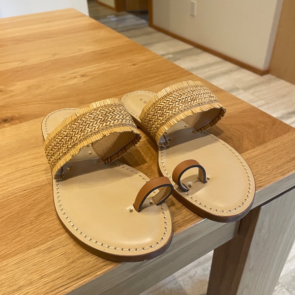 AMANU 'Shela' Woven Raffia and Leather Sandals - Picture 3 of 10